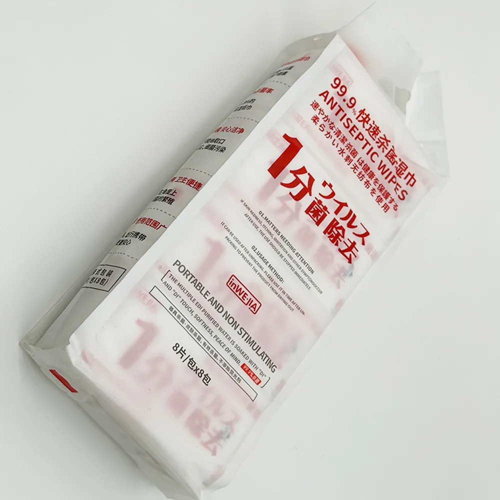 mini wet wipes